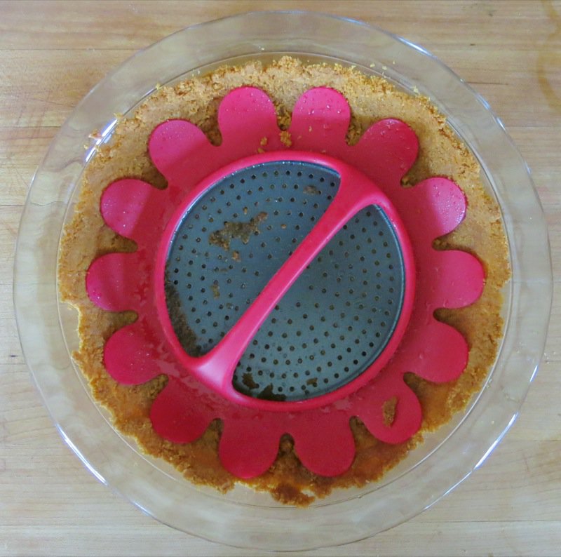 Dueling Daughters: Grandma Maude's Fresh Strawberry Pie