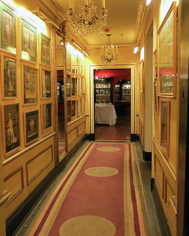 16 Antoines New Orleans