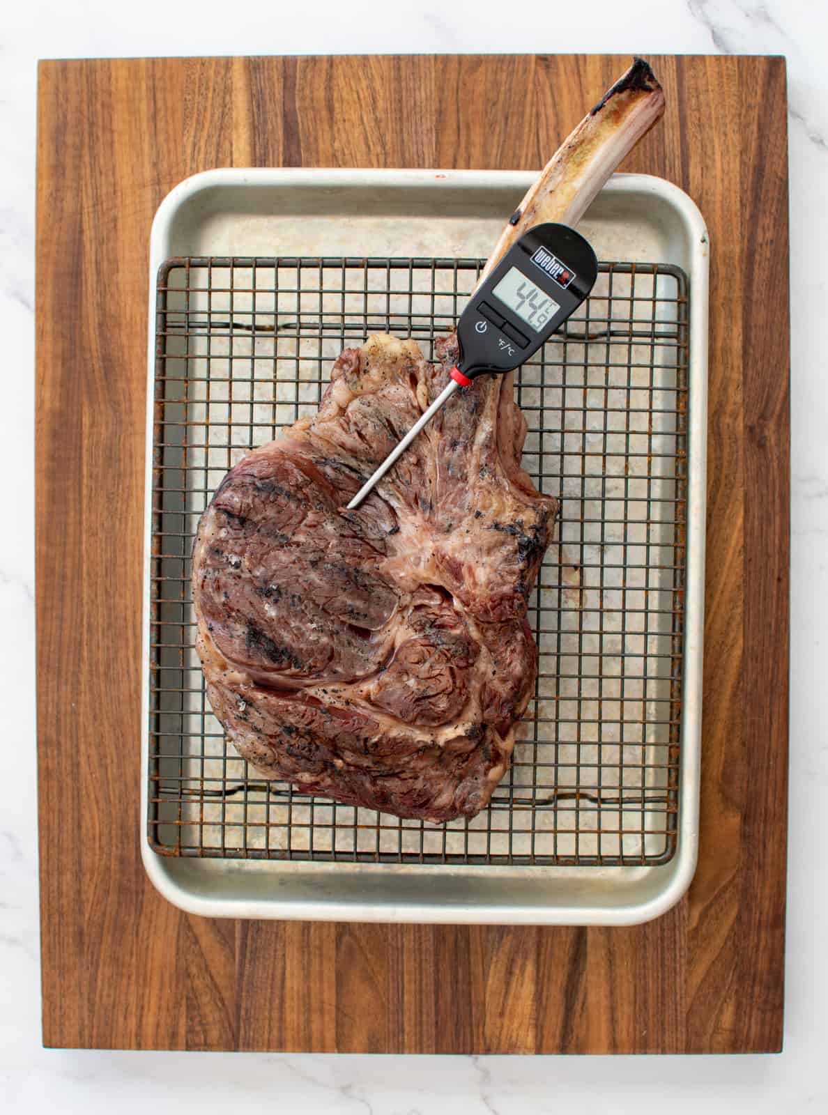 tomahawk steak resting 